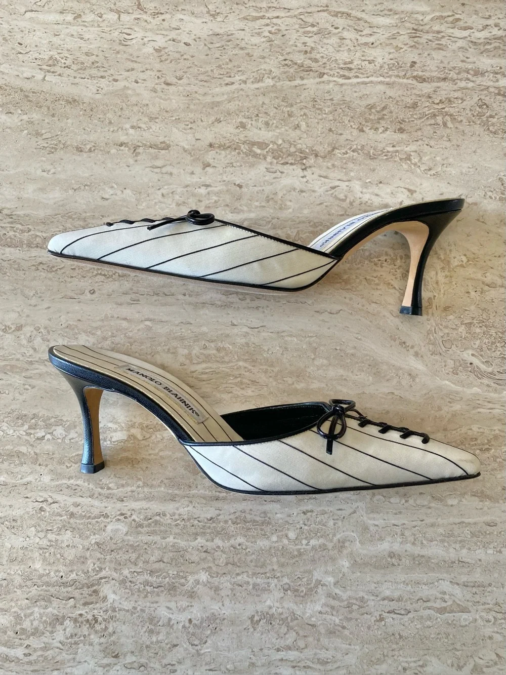 Vintage Manolo Blahnik Pinstripe Bow Mule Heels - Picture 4 of 12